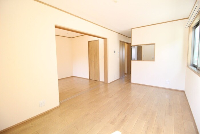 物件内観写真10　(居室)