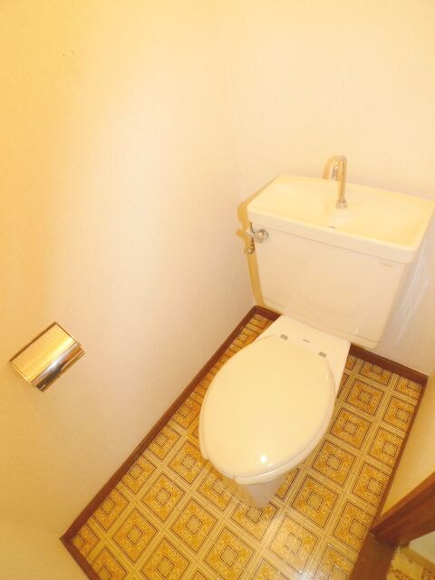 物件内観写真15　(トイレ)