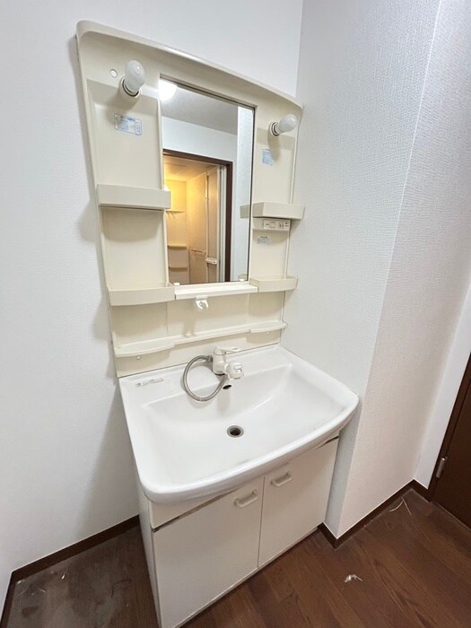 物件内観写真15　(洗面)