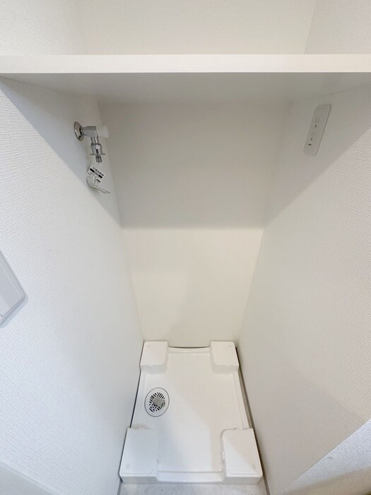 物件内観写真12　(洗濯機置場)