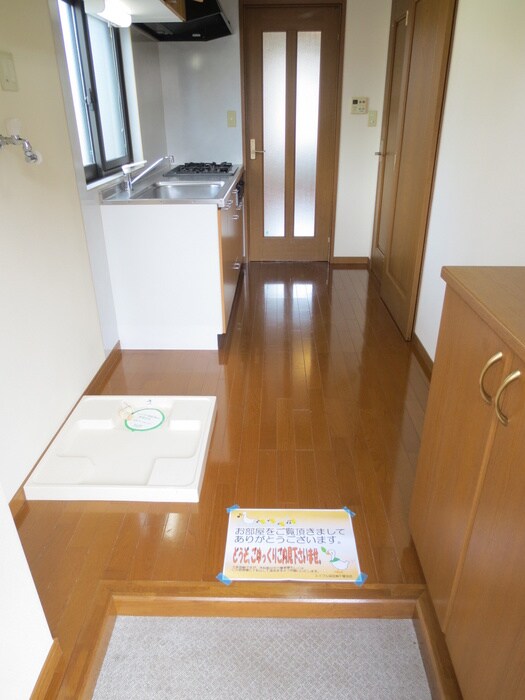 物件内観写真15　(玄関)