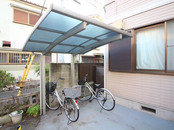 物件外観写真3　(駐輪場)