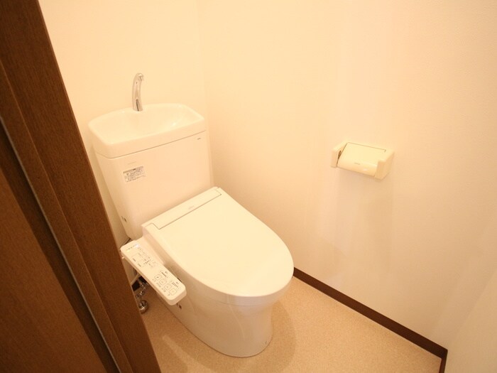 物件内観写真15　(トイレ)