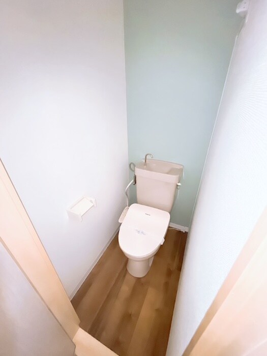 物件内観写真8　(トイレ)