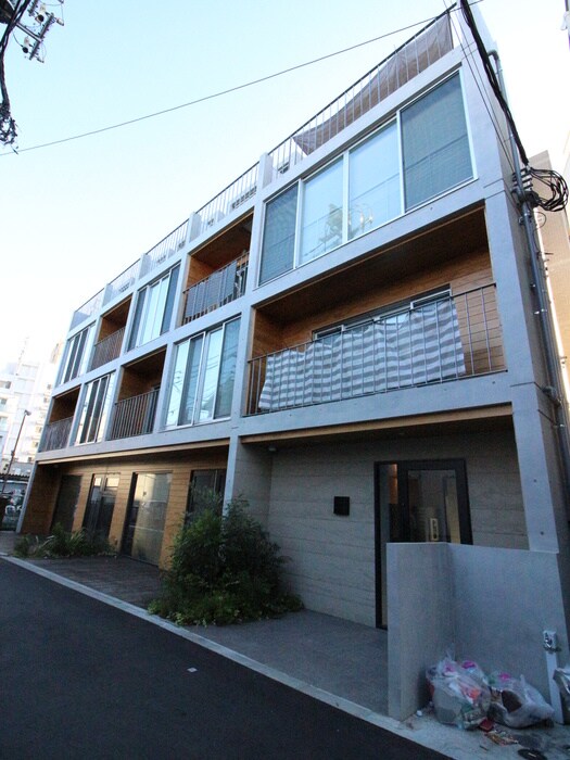 物件外観写真2　(外観写真)