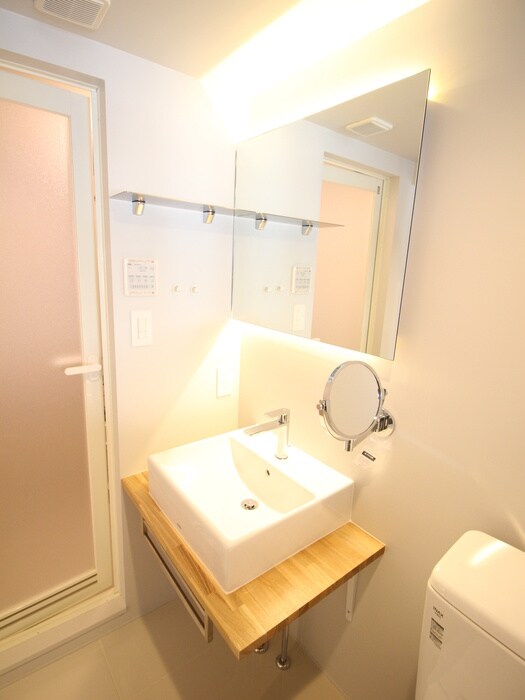 物件内観写真9　(洗面)