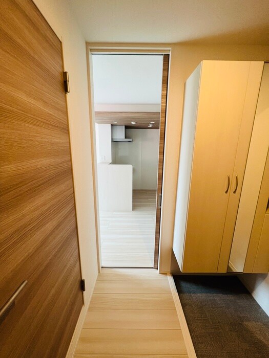 物件内観写真16　(廊下)
