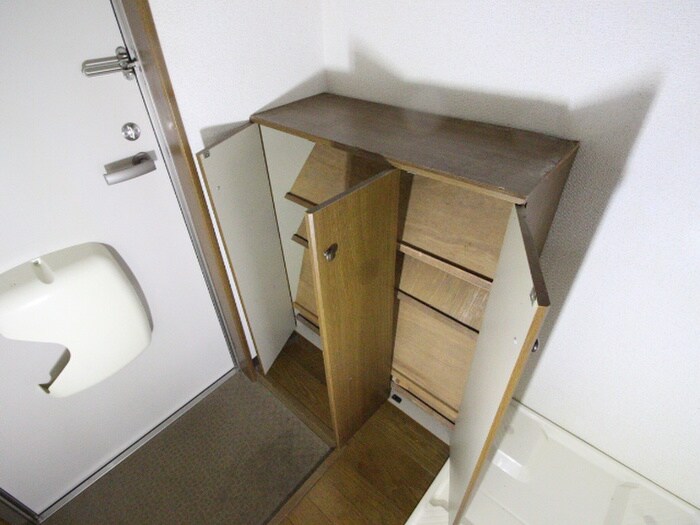 物件内観写真14　(靴箱)