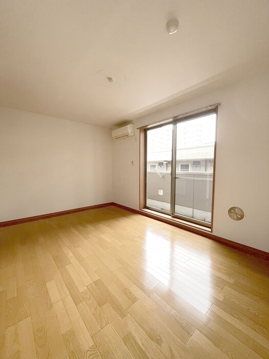 物件内観写真5　(居室)