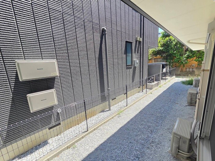 物件内観写真15　(室内からの展望)