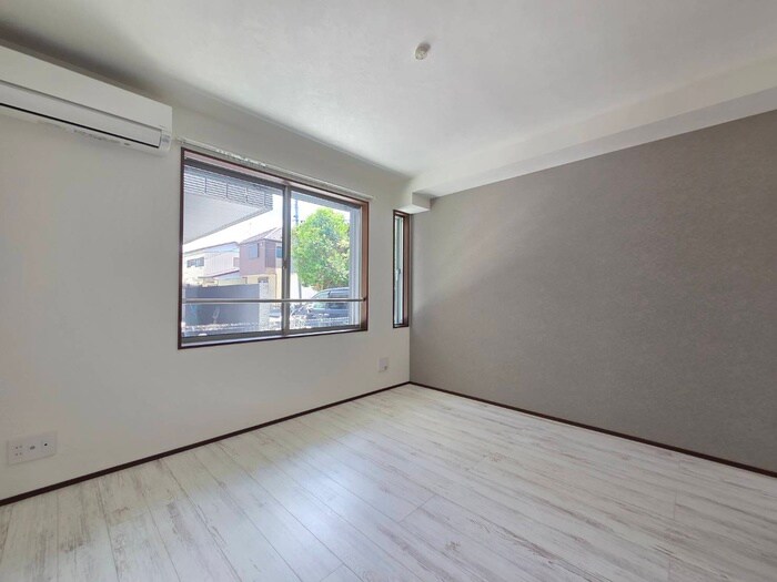 物件内観写真21　(居室)