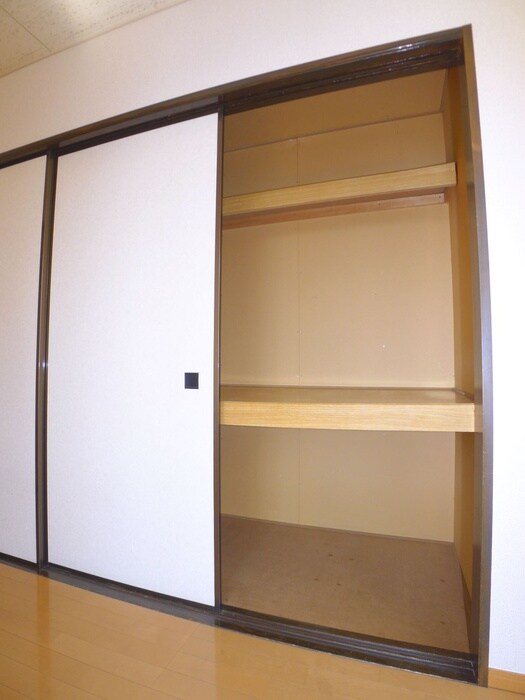 物件内観写真9　(収納)