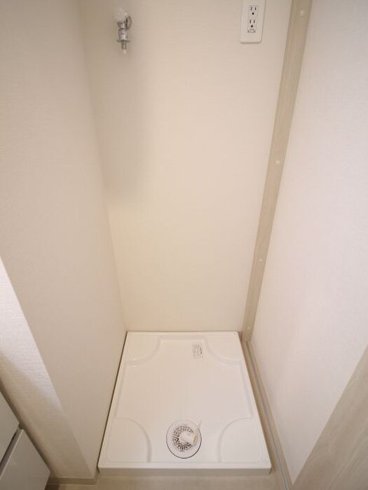 物件内観写真12　(洗濯機置場)