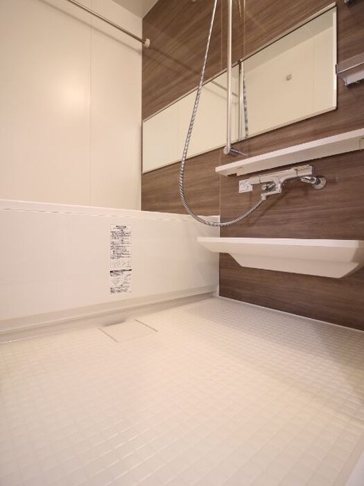 物件内観写真13　(バス／シャワールーム等)