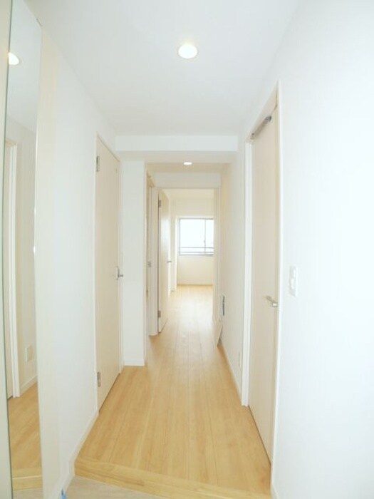 物件内観写真22　(廊下)