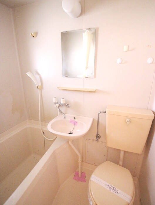 物件内観写真12　(バス／シャワールーム等)