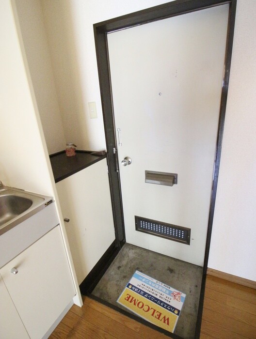 物件内観写真15　(玄関)