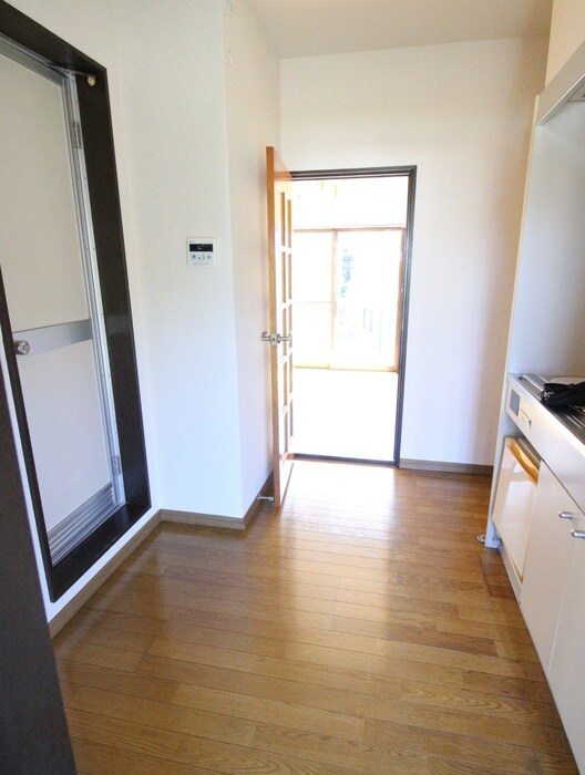 物件内観写真20　(廊下)