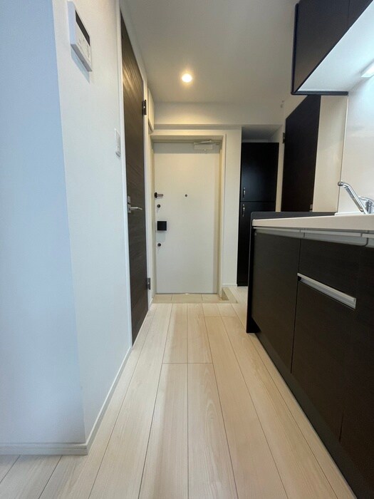 物件内観写真11　(廊下)