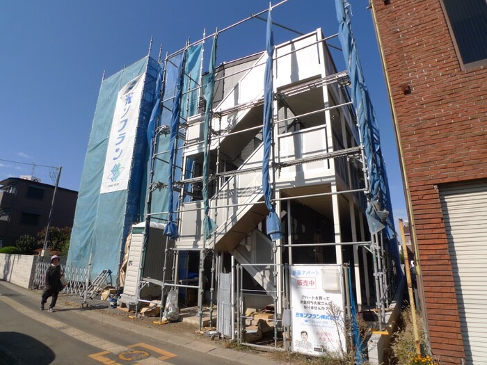 物件外観写真3　(エントランス部分)