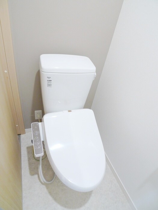 物件内観写真11　(トイレ)