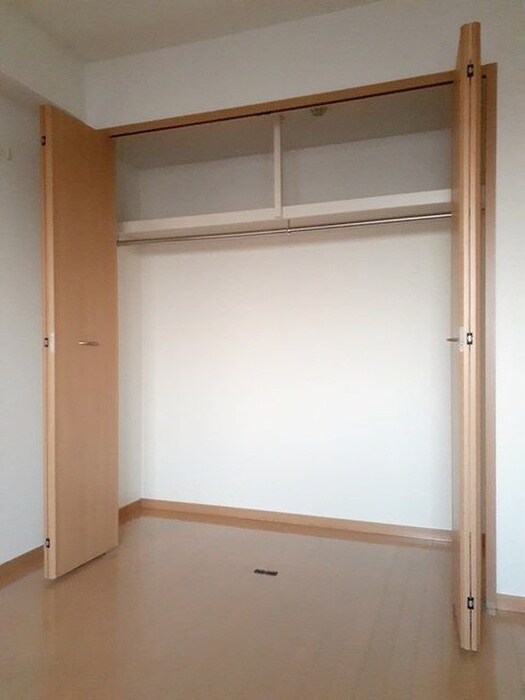 物件内観写真9　(収納)
