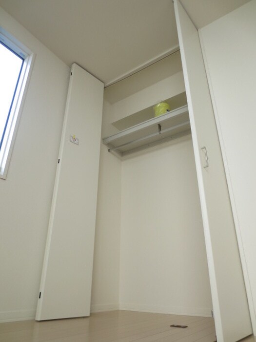 物件内観写真18　(収納)