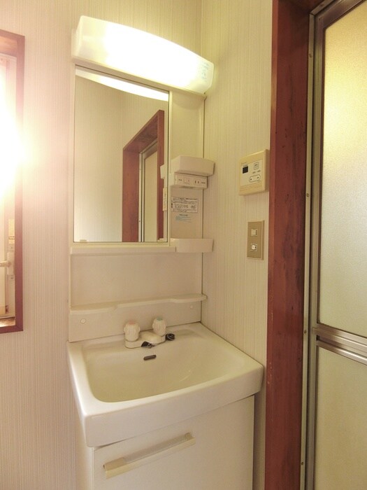 物件内観写真9　(洗面)