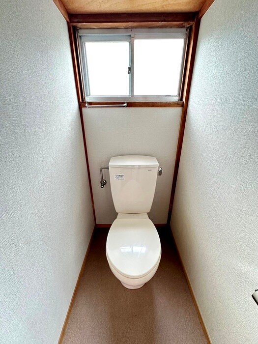 物件内観写真14　(トイレ)