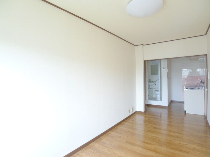 物件内観写真9　(居室)