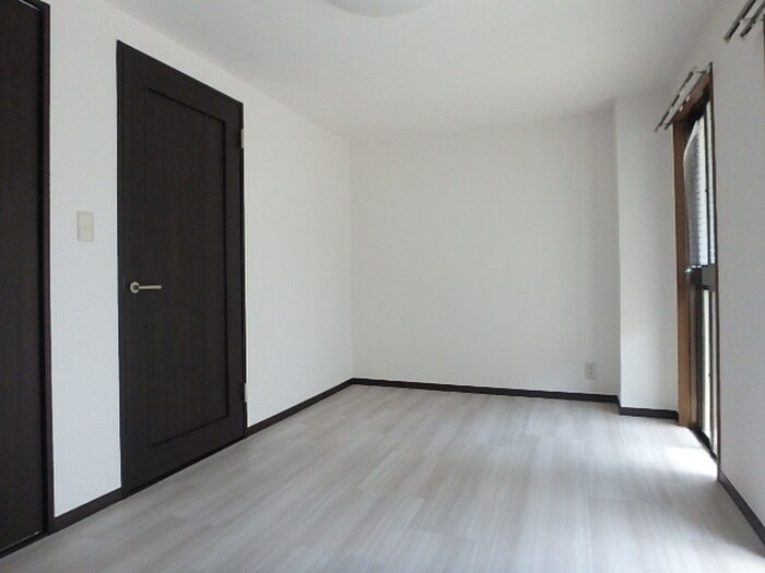 物件内観写真13　(居室)