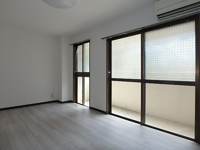 物件内観写真14　(居室)