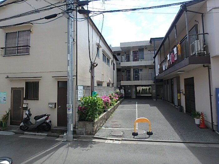 物件内観写真18　(室内からの展望)