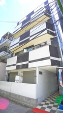 Premium stage