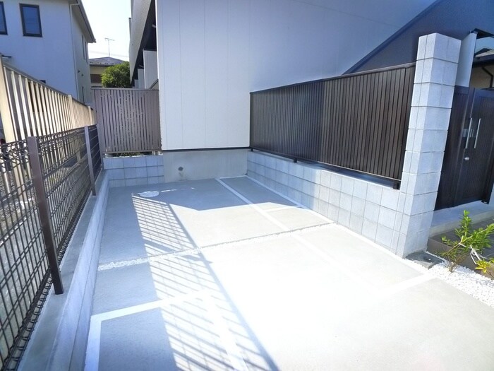 物件外観写真5　(その他)