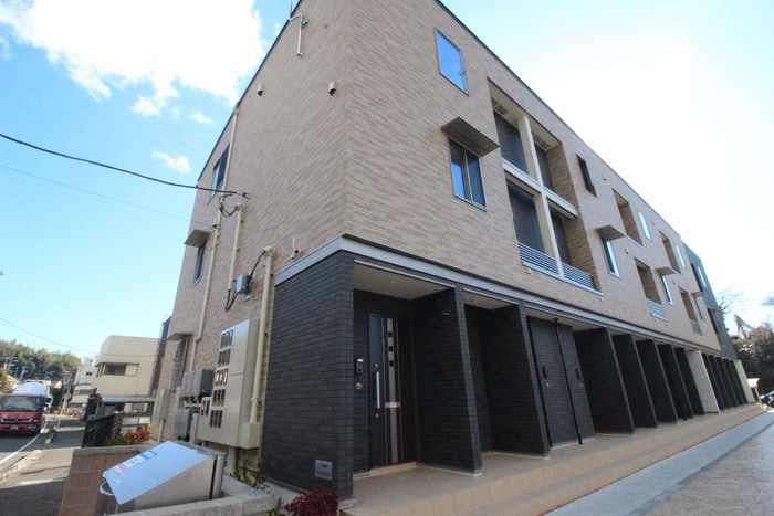 物件外観写真1　(外観写真)