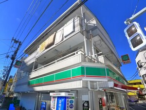丸伊ビル外観写真