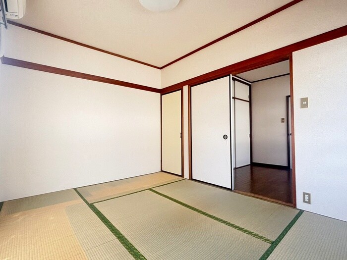 相山ハイツの居室