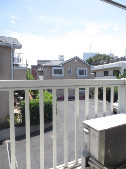 物件内観写真11　(室内からの展望)