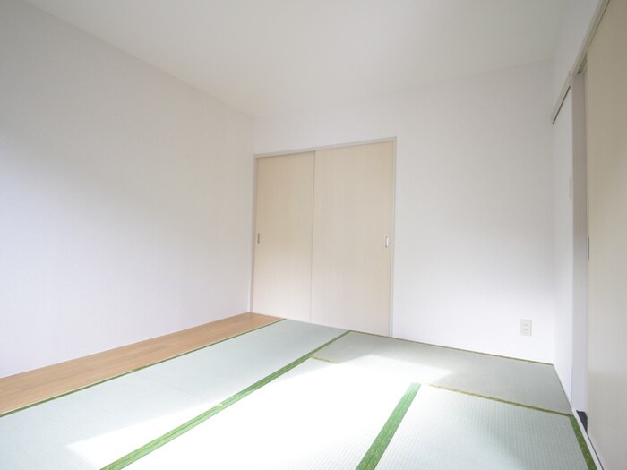 物件内観写真9　(居室)