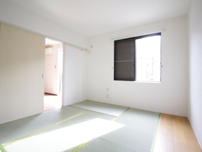 物件内観写真10　(居室)