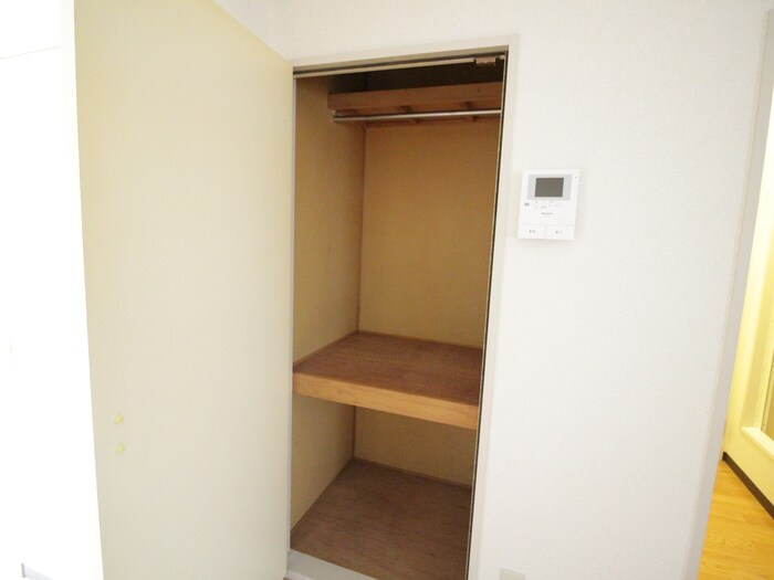 物件内観写真16　(収納)