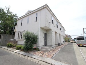 エクセレンス胡蝶蘭外観写真