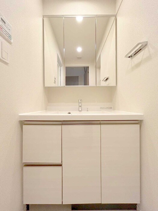 物件内観写真11　(洗面)