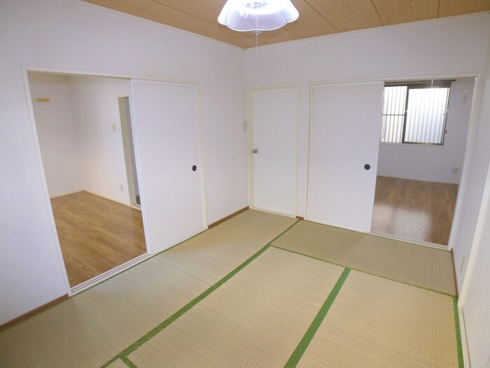 物件内観写真6　(居室)