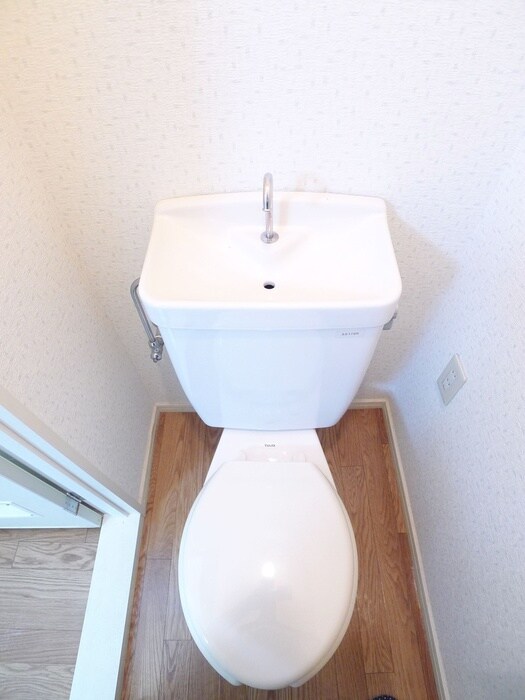 物件内観写真13　(トイレ)