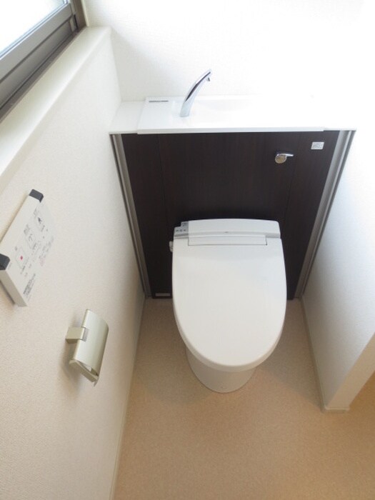 物件内観写真12　(トイレ)