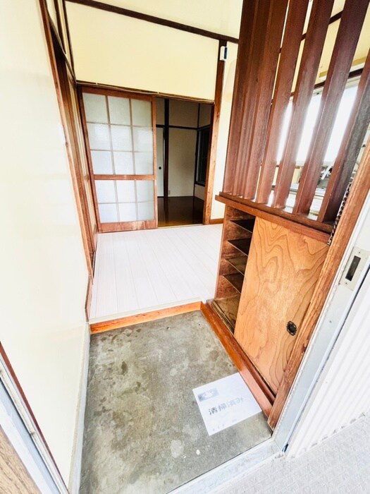 物件内観写真22　(玄関)