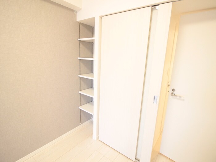 物件内観写真10　(収納)