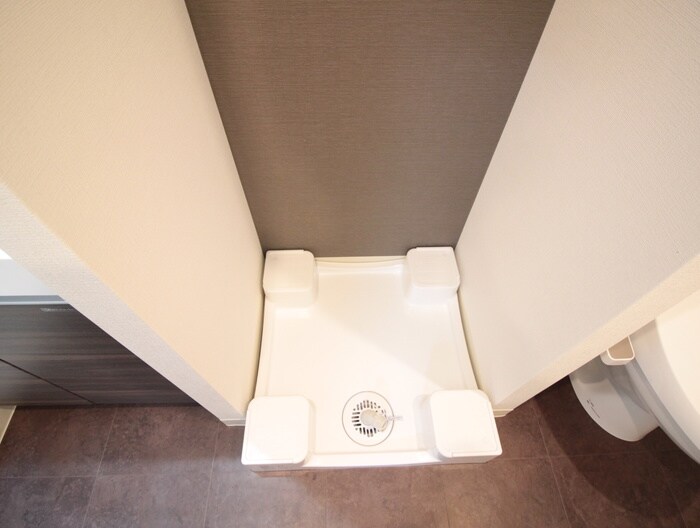 物件内観写真15　(洗濯機置場)